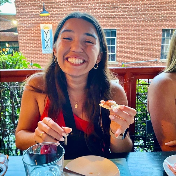 Meet your Posher, Marianne - Picture 3 of 3